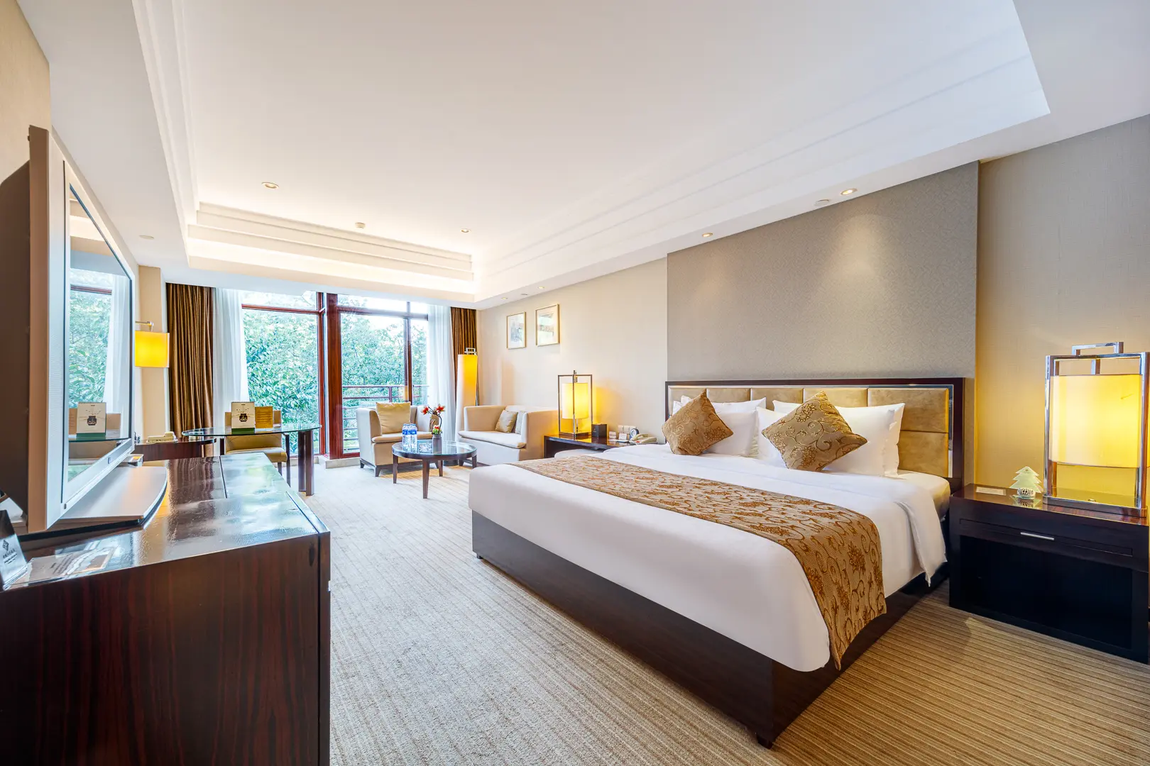 Jinling Riverside Hotel